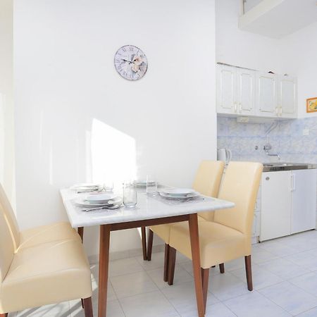 Apartments And Rooms With Parking Space Kastel Stafilic, Kastela - 18673 部屋 写真