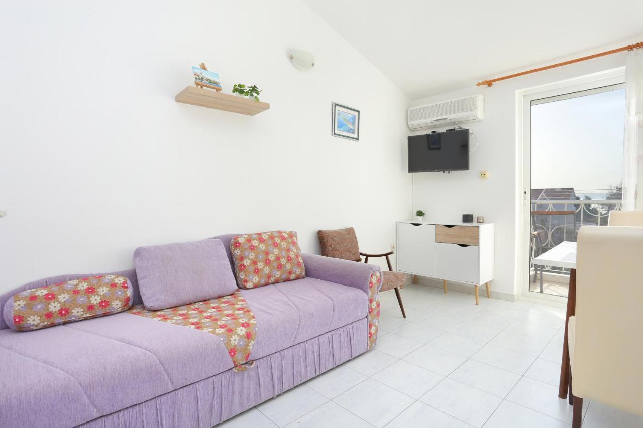 Apartments And Rooms With Parking Space Kastel Stafilic, Kastela - 18673 エクステリア 写真