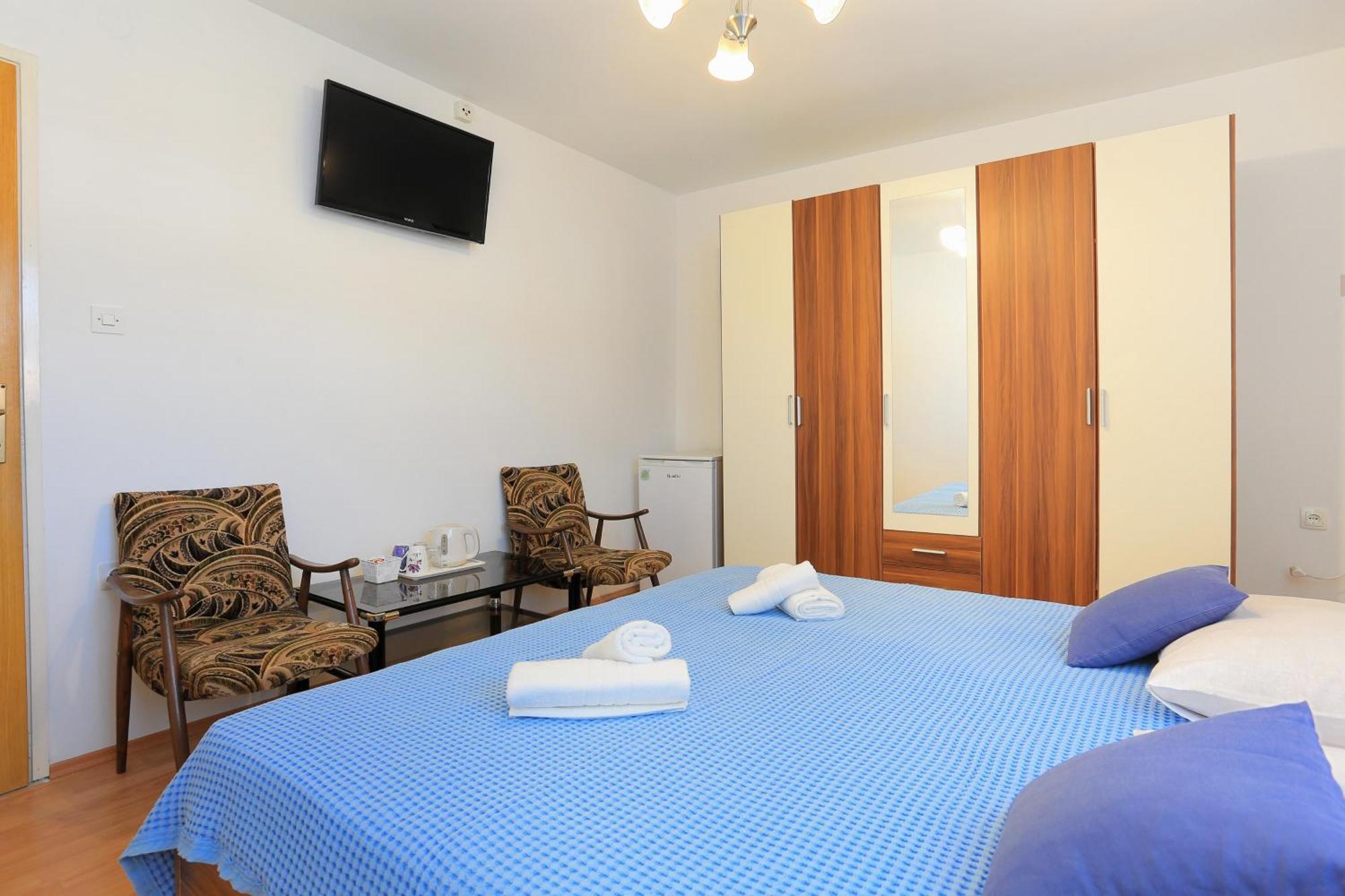 Apartments And Rooms With Parking Space Kastel Stafilic, Kastela - 18673 部屋 写真